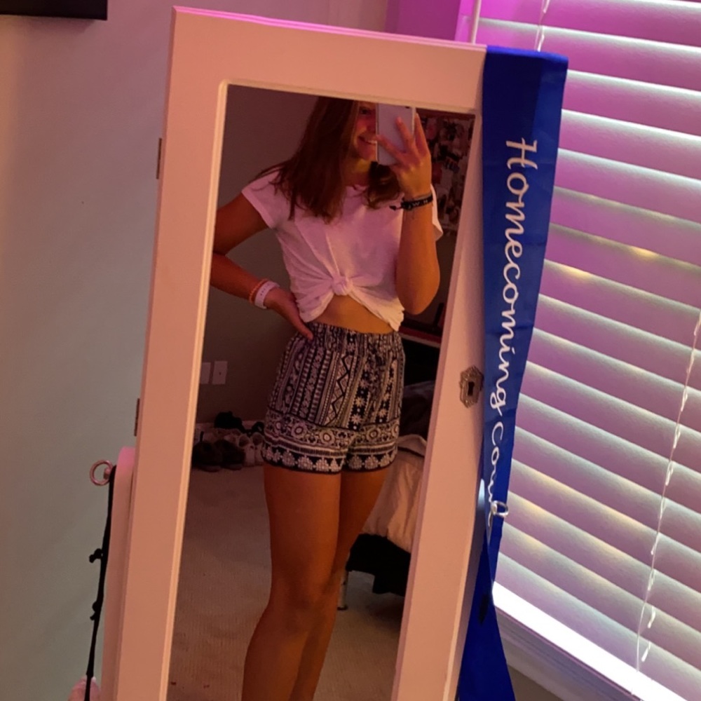 High waisted navy blue and white boho shorts